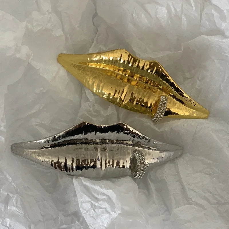 Unique Lips-Shaped Ring with Fun and Retro Style for Women Girl