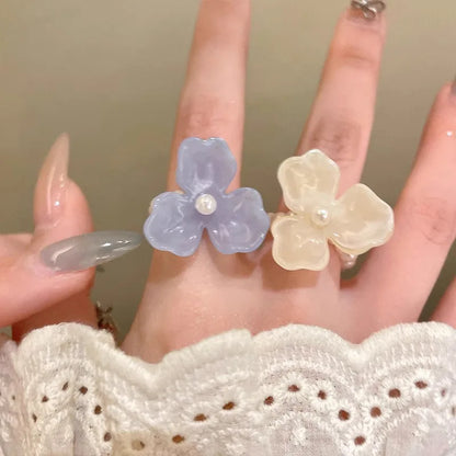 Imitation Pearl Acrylic Flower Rings Sweet Handmade Elastic Rope Romantic Jewelry Gift for Women Girl Fashion