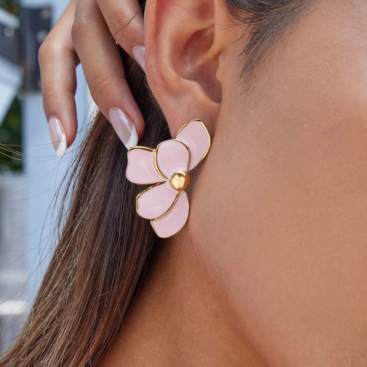 Uworld Fashion Trend 18K Gold Color Plated Stainless Steel Pink Drip Oil Flower Earrings Geometric Ear Studs Women's Accessories