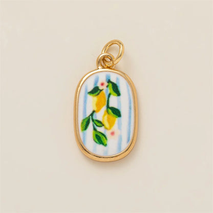 Colorful dopamine pendant with oil droplets, strawberry, crab, heart, shell pattern, color preservation