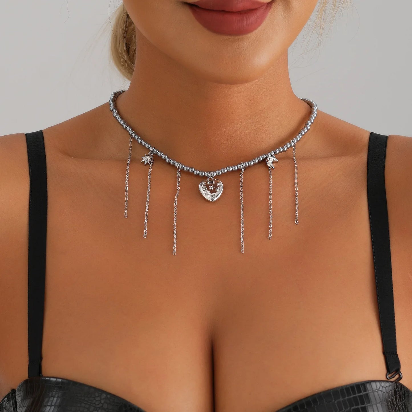 LATS Heart Beaded Necklace Women Boho Crystal Class Gravel Clavicle Chain Cool Y2K Choker Exquisite Fashion Jewelry