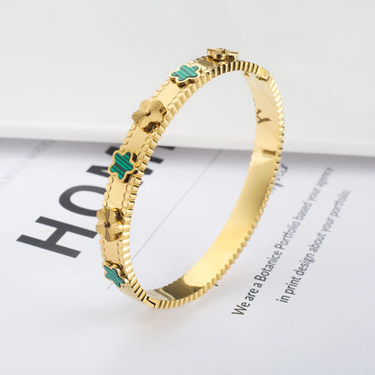 Fashionable New Design Stainless Steel Metal Gold Silver Five Leaf Flower Bracelet High Quality Women's Temperament Gift Clover