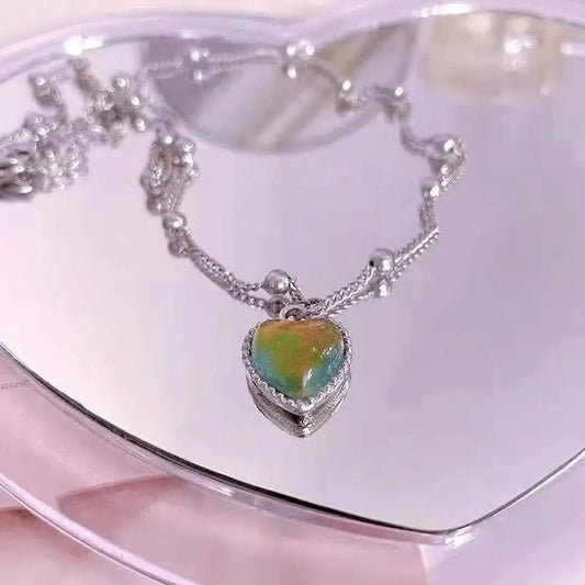 Thermochromic Mood Heart Pendant Necklace Korean Temperature Color Change Necklace Sensitive Stone Clavicle Chain Lover Jewelry