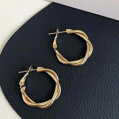 Retro Exaggerate Metal Statement Earrings for Women European Fashion Round Star Square Leaf Twist Geometry Long Earrings Jewelry