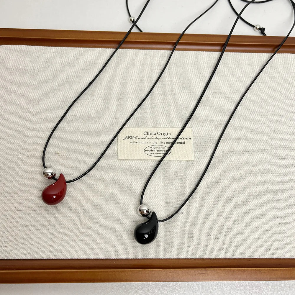 LATS Korean Simple Red Drop Pendant Necklace for Women Fashion Exquisite Style Sweater Chain Fashion Jewelry Accessories