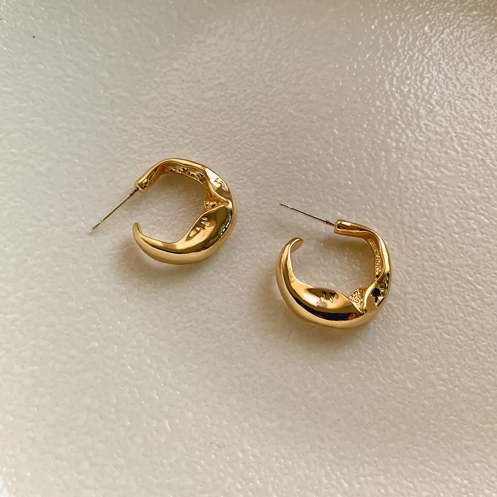 Irregular C Stud Earrings for Women Gold/Silver Color Water Ripple Pattern Glossy Geometric Metal Ear Accessories Party Gift