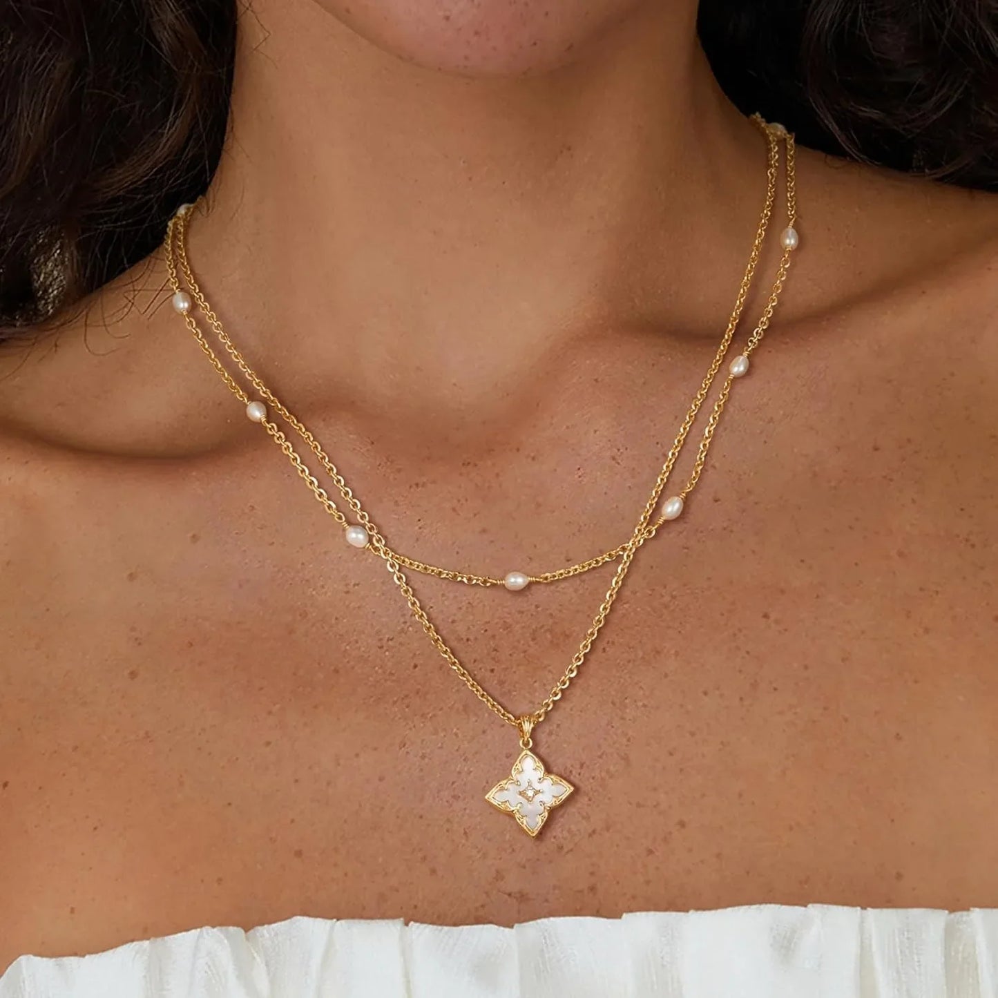 Clover Necklace for Women Dainty Gold Plated CZ Pendant Necklace Adjustable Chain Clover Pendant Necklaces for Women Jewelry