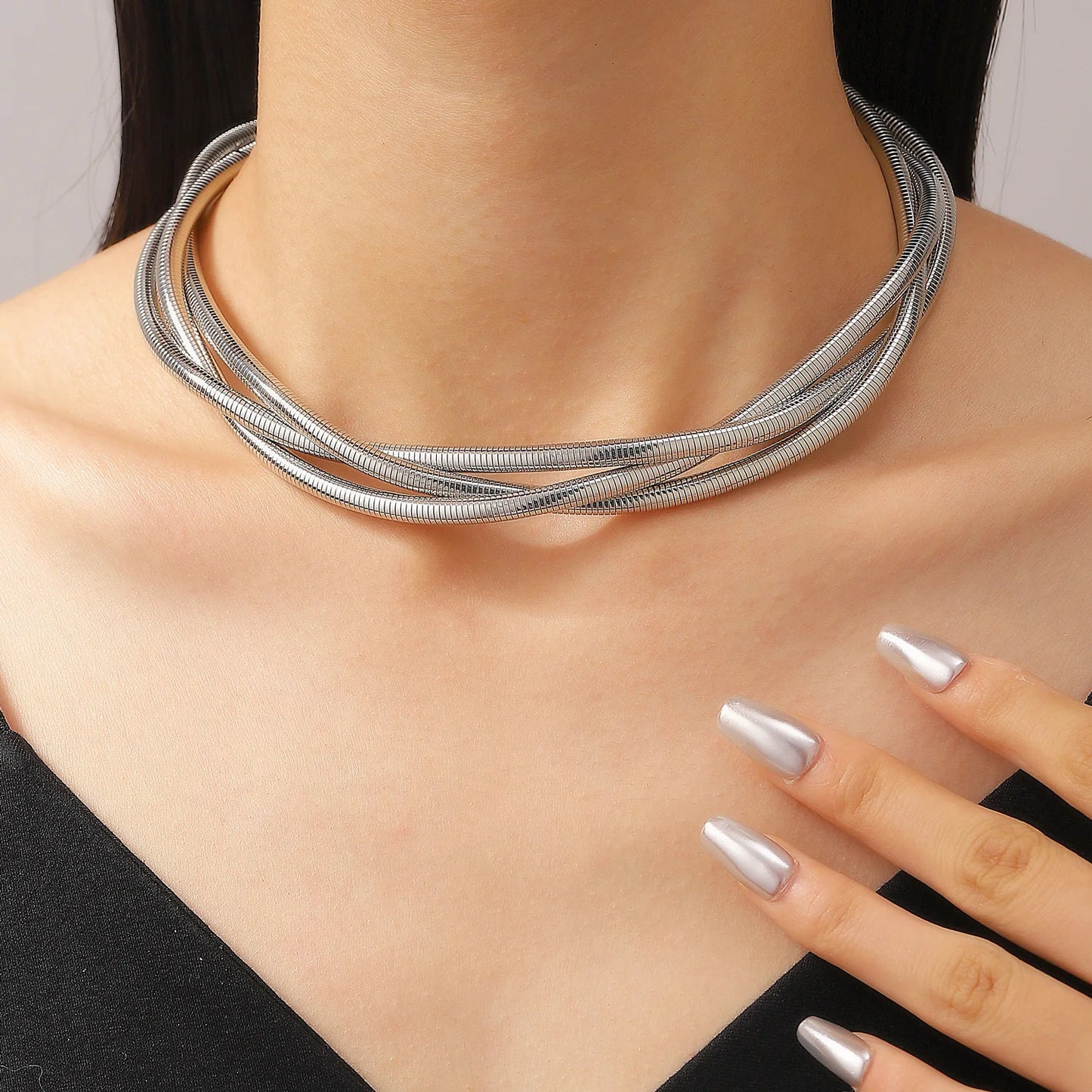 European and American exaggerated necklace personality snake bone multi-layer three line winding loop buckle punk metal necklace