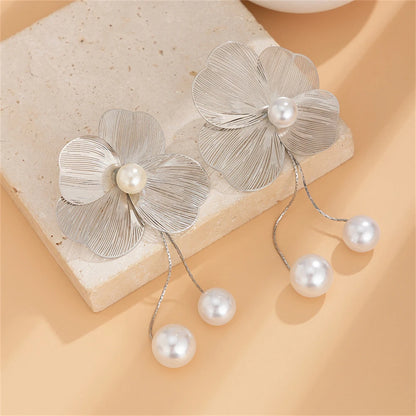 Fashion Large Flower Earring with Pearl Pendant Korean Design Stud Earrings for Women Girls Metal Jewelry Accessories Party Gift