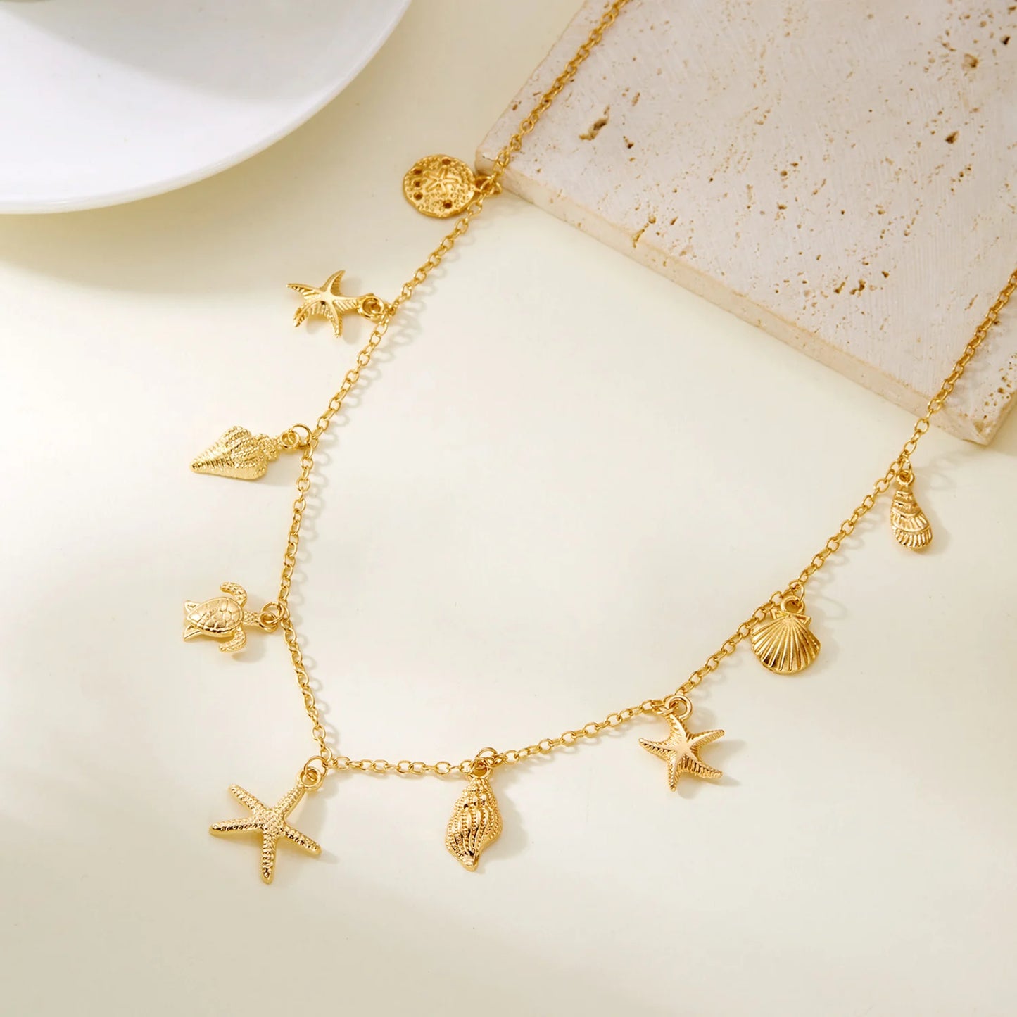 Fashion Gold Color Starfish Conch Turtle Pendant Necklace for Women Handmade Shell Chain Necklace Summer Beach Party Jewelry