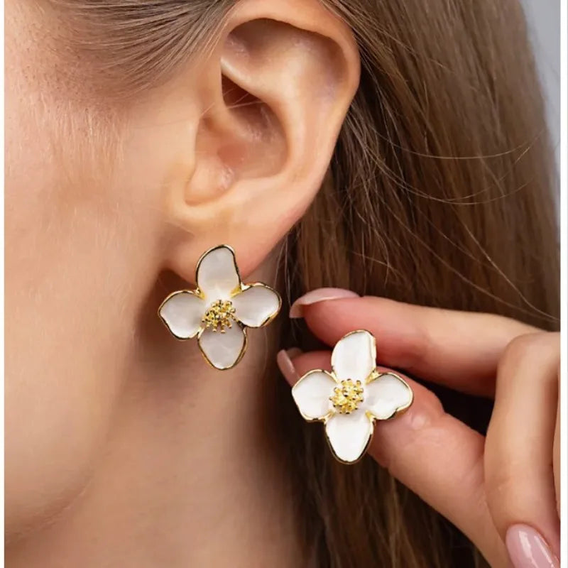 Stainless Steel Hibiscus Flower Stud Earrings for Women Girls Vintage Romantic Earrings Trendy Elegant Party Jewelry Gifts