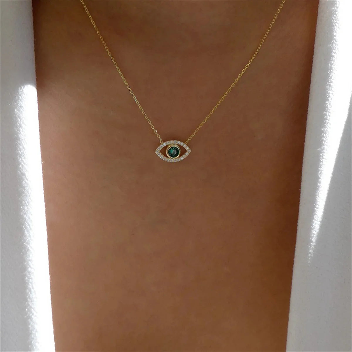Fashion Evil Eye Necklace For Women Minimalist Classic Turkish Blue Eyes Pendant Choker Fatima Hand Clavicle Chain Lucky Jewelry
