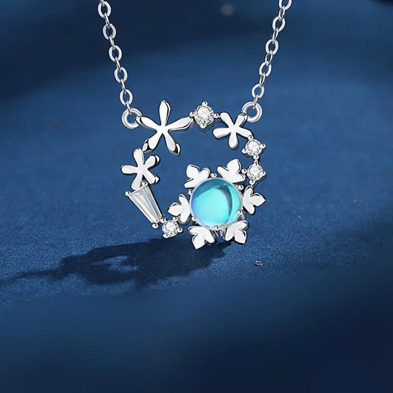 Fashion Blue Snowflake Flower Pendant Choker Necklace for Women's Zircon New Year Gift Party Festival Clavicle Chain Jewelry