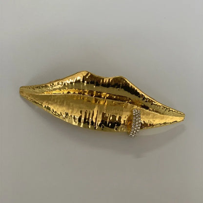 Unique Lips-Shaped Ring with Fun and Retro Style for Women Girl