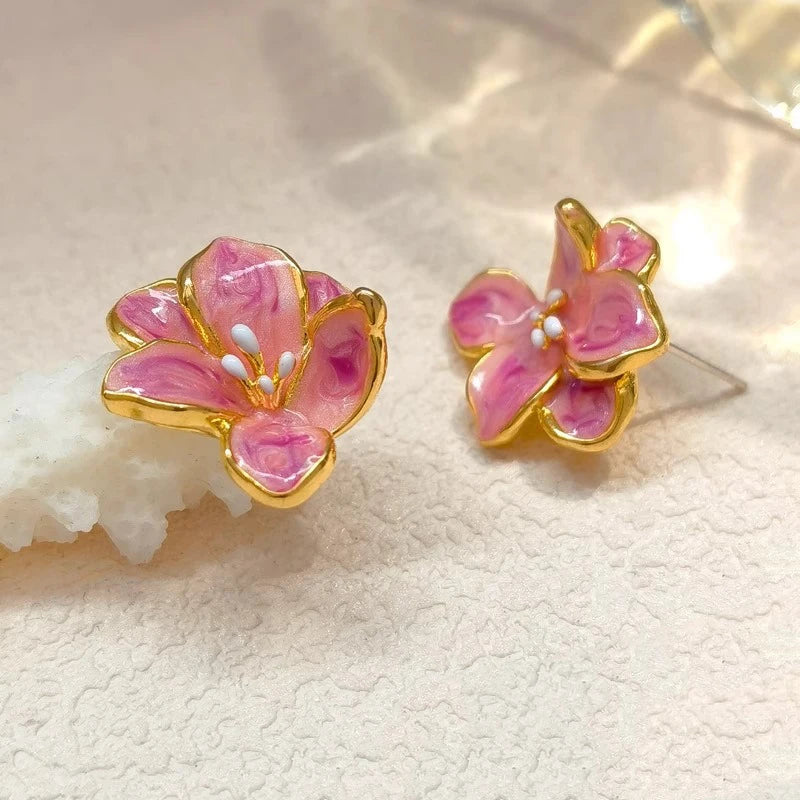 Pink Floral Women's Small Earrings Sweet Flower Petals Korean Fashion Ear Jewelry Irregular Mini Plant Element Ear Studs