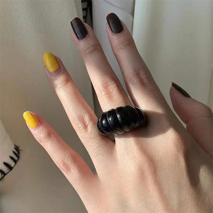 HANGZHI Irregular Wide Large Chunky Rings for Women Vintage Acrylic Resin Autumn Winter Geometric Stacking Wear Finger Jewelry