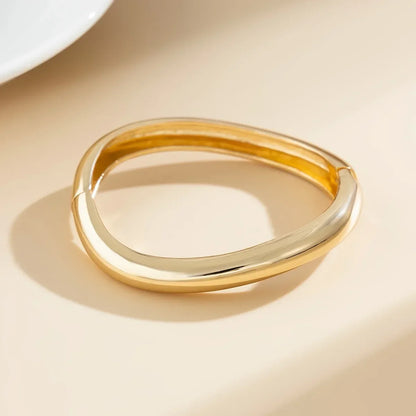 Bracelet for Women 2024 Design Sense Fashion Trend Metal Smooth Water Drop Hug Jewelry Pulseras Mujer Sterling Silver 925 Girl