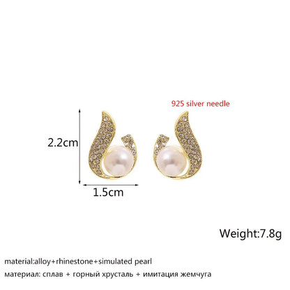 New Fashion Crystal Women's Unusual Earrings Gold Color Flame Pearl Stud Earrings Korean Style Ear Jewelry boucle d'oreilles