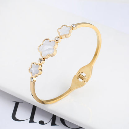 Fashionable New Design Stainless Steel Metal Gold Silver Five Leaf Flower Bracelet High Quality Women's Temperament Gift Clover