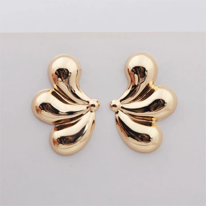New Fashion Half Butterfly Women's Dangle Earrings Gold Color Animal Wings Unusual Earrings for Female Fashion Ear Jewelry