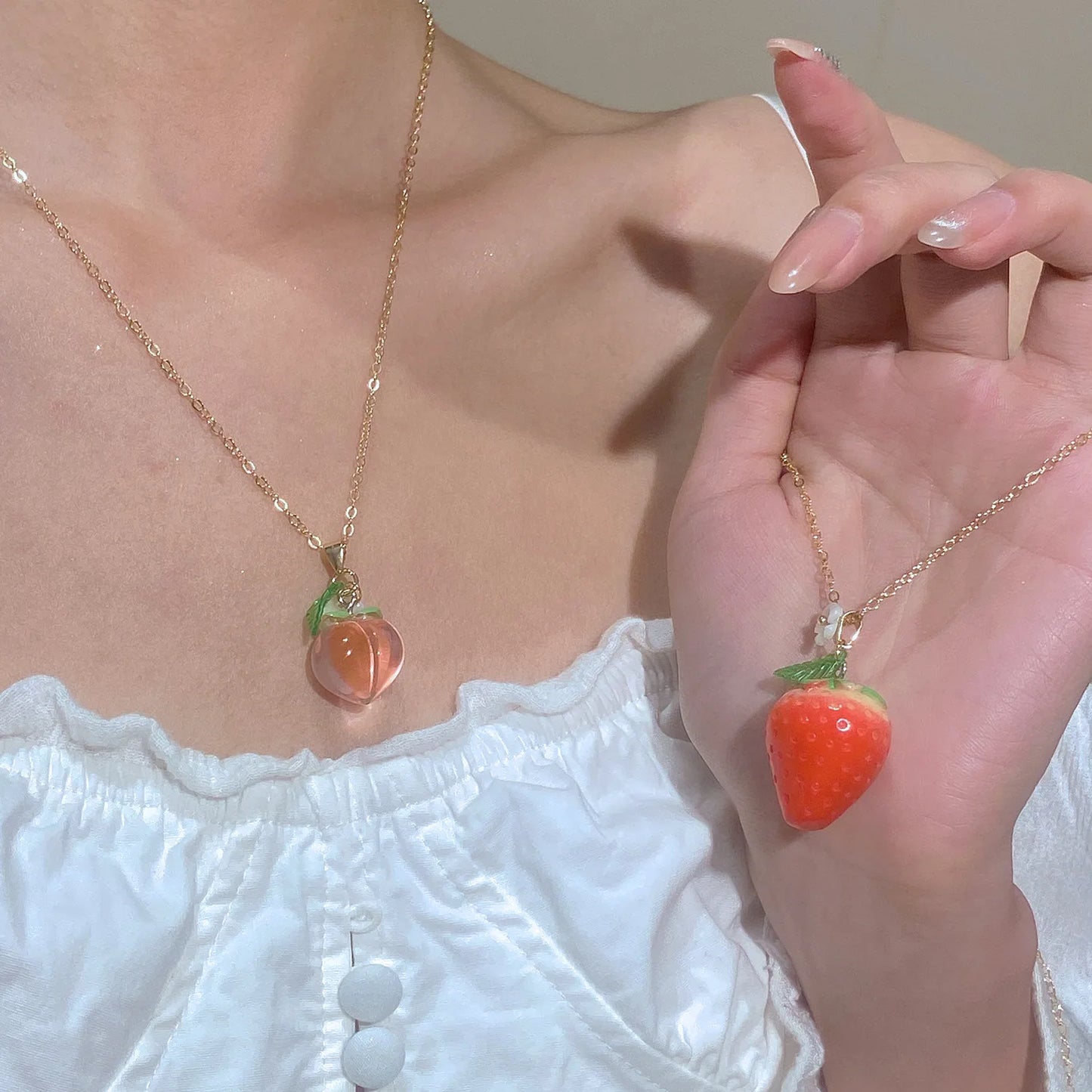LATS Cute Sweet Strawberry Necklace for Women Fashion Versatile Peach Clavicle Chain 2025 Spring Summer New Fruit Accessories