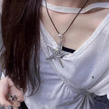 LATS Starfish Pendant Necklace Female Niche Retro Sweet Cool Spicy Girl Style Subculture Ins Starry Starfish Collarbone Chain