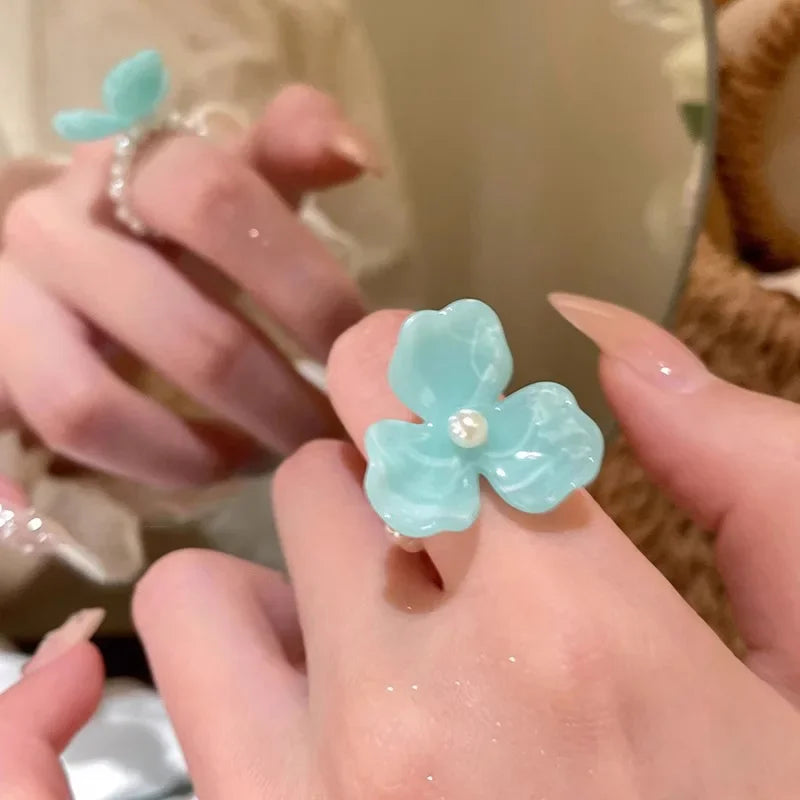 Imitation Pearl Acrylic Flower Rings Sweet Handmade Elastic Rope Romantic Jewelry Gift for Women Girl Fashion