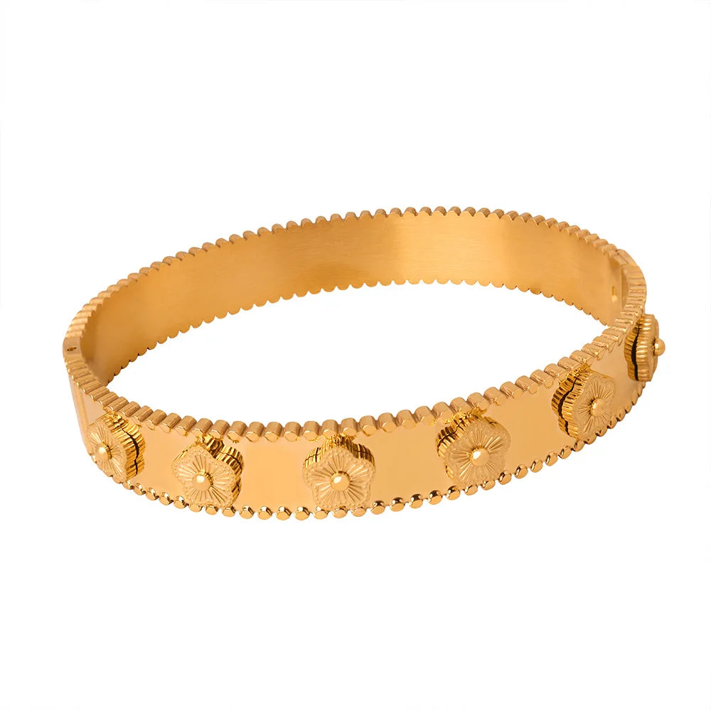 Fashionable New Design Stainless Steel Metal Gold Silver Five Leaf Flower Bracelet High Quality Women's Temperament Gift Clover