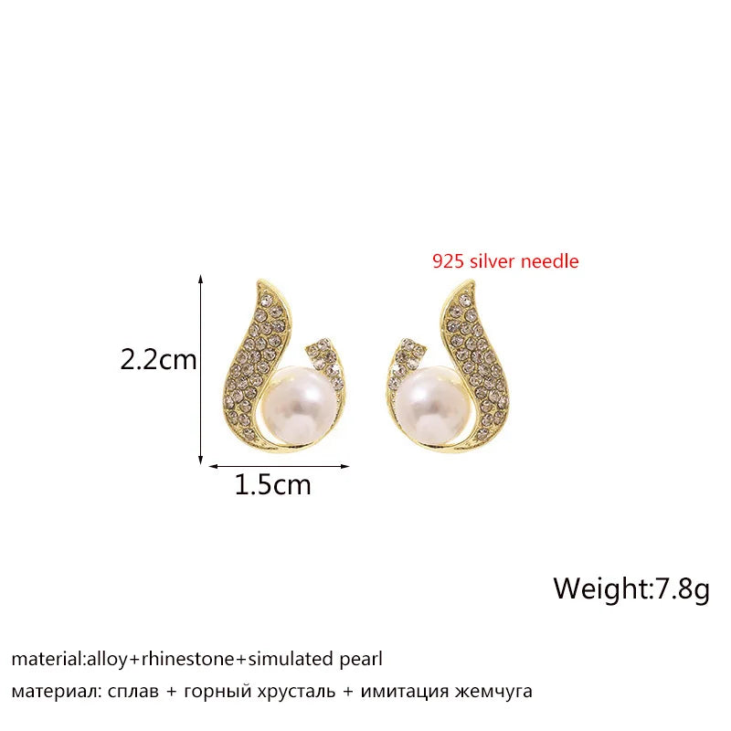 New Fashion Crystal Women's Unusual Earrings Gold Color Flame Pearl Stud Earrings Korean Style Ear Jewelry boucle d'oreilles
