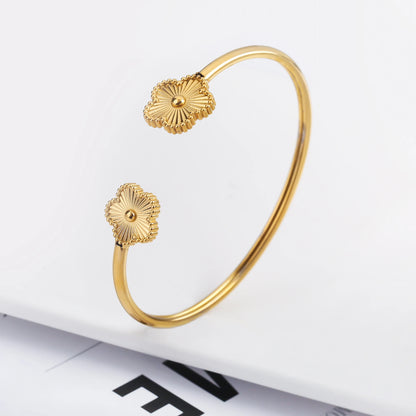 Fashionable New Design Stainless Steel Metal Gold Silver Five Leaf Flower Bracelet High Quality Women's Temperament Gift Clover
