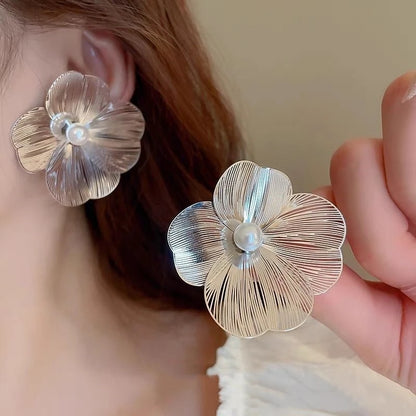 LATS Exaggerate Gold Color Big Flower Hoop Earrings for Women Personality Fashion Ear Hook Metal Charm Jewelry Accessories Gifts