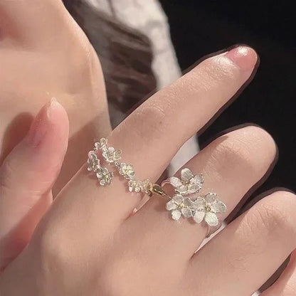 New Unique Delicate Flower Opening Adjustable Rings for Women Silver Color Minimalist Finger Ring Engagement Jewelry Female Gift