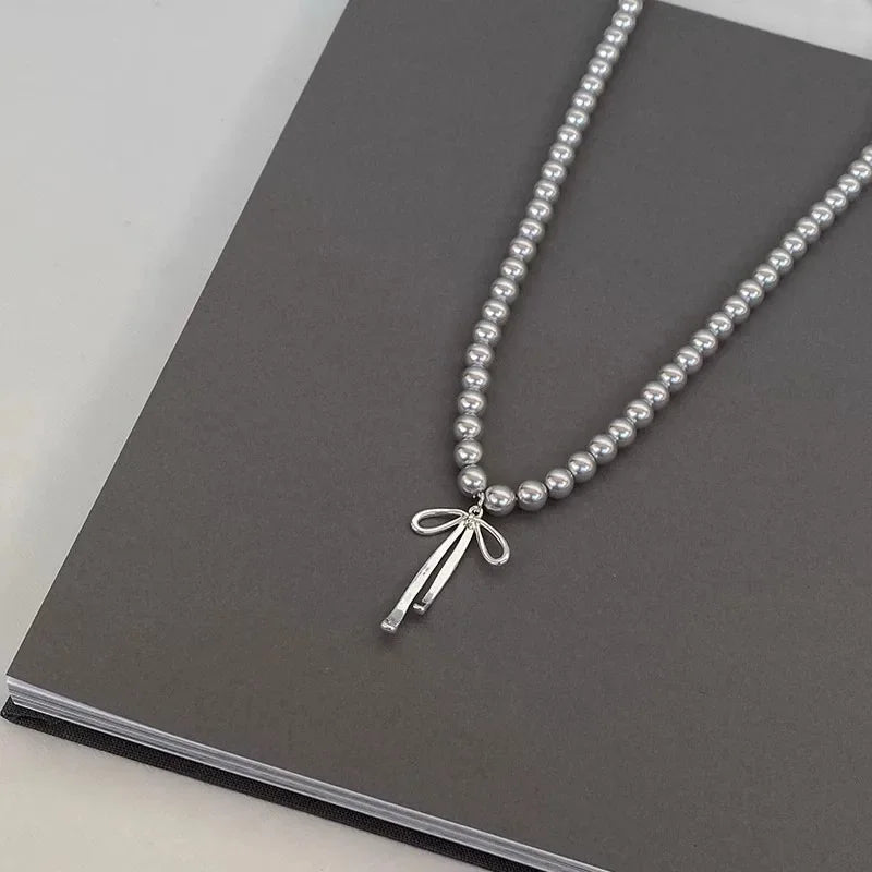 LATS Gray Pearls Bowknot Pendant Necklace for Women Girls Graceful Butterfly Choker Chain Jewelry Gift Accessories