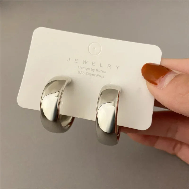 LATS New Design Trendy Retro Geometric Hoop Earrings for Women Irregular Light Luxury Simple Circle Earings Fashion Jewelry Gift