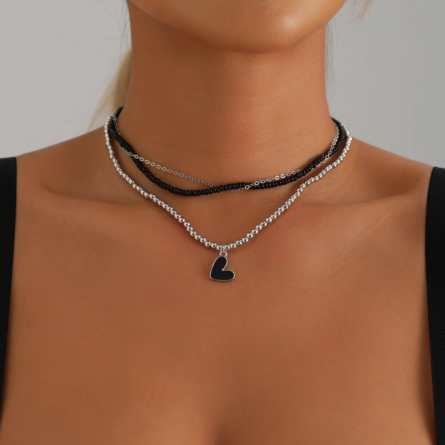 LATS Heart Beaded Necklace Women Boho Crystal Class Gravel Clavicle Chain Cool Y2K Choker Exquisite Fashion Jewelry