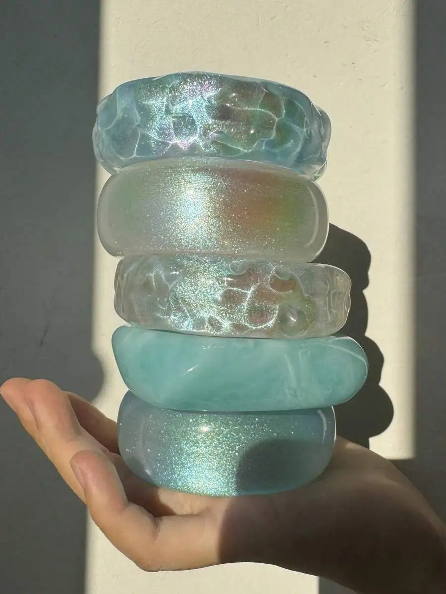 HUANQI Asymmetrical Round Irregular Blue Resin Acrylic Cuff Bracelet for Women Girls Trendy Bling Design Chunky Jewelry