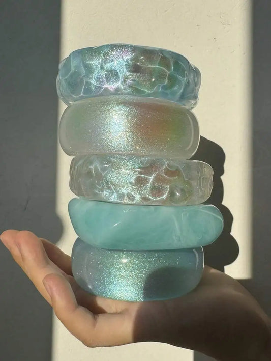 HUANQI Asymmetrical Round Irregular Blue Resin Acrylic Cuff Bracelet for Women Girls Trendy Bling Design Chunky Jewelry