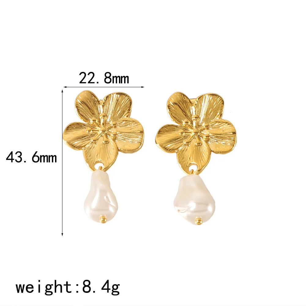 Hypoallergenic Stylish Vintage Flower Stud Earrings Personality 18k Gold Plated Stainless Steel Jewelry for Women Accessories