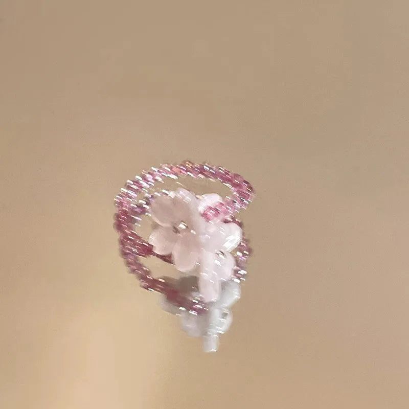 Violet Flower Acrylic Ring New Korean Style White Lily Index Finger Ring Elastic Beaded Unique Creativity Fold Women Jewelry