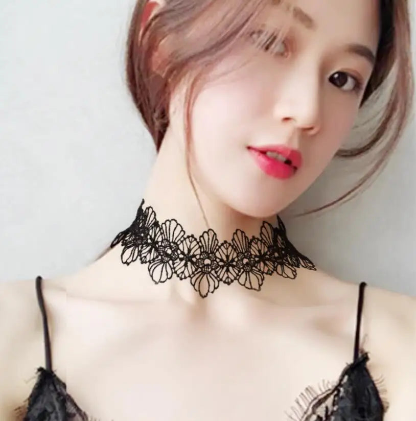Black Velvet Choker Necklace For Women Vintage Black Star Sexy Lace Necklaces with Pendants Gothic Girl Gifts Neck Jewelry