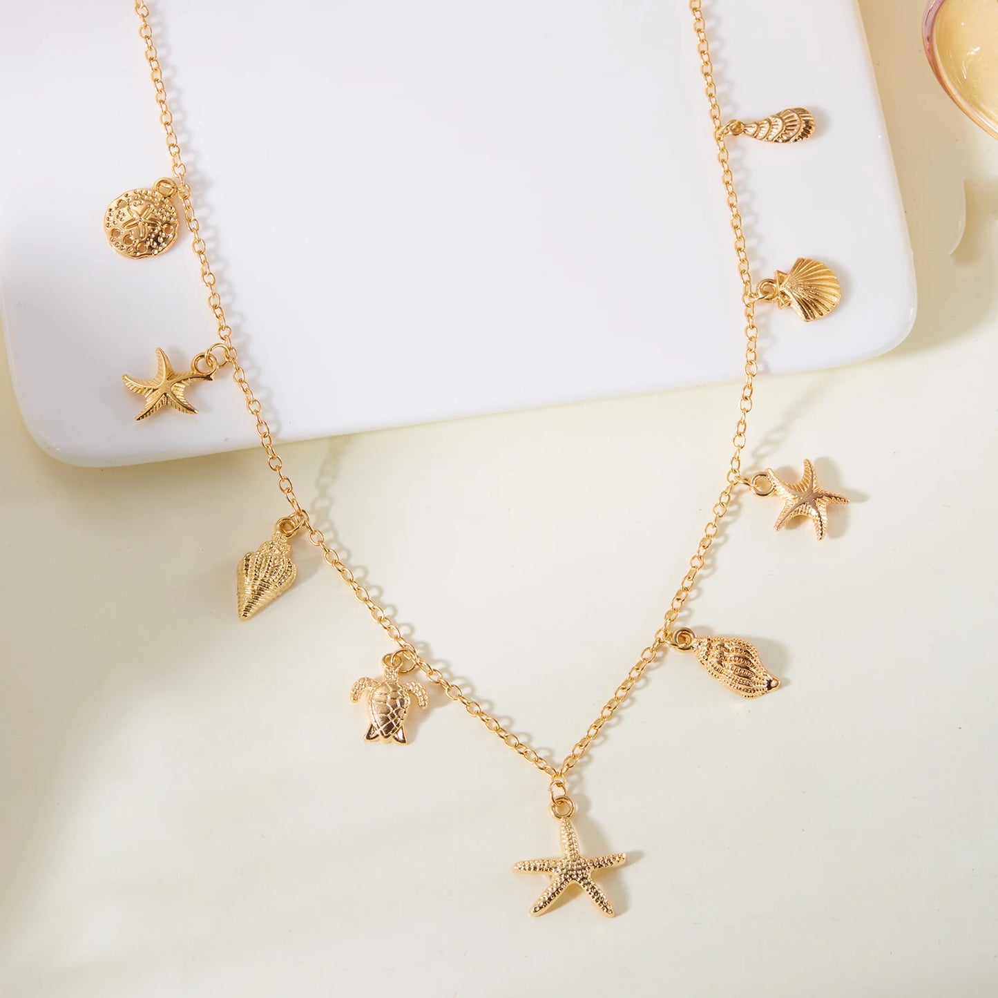 Fashion Gold Color Starfish Conch Turtle Pendant Necklace for Women Handmade Shell Chain Necklace Summer Beach Party Jewelry