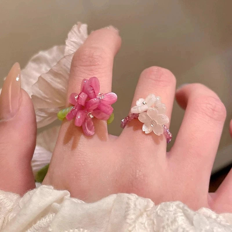 Violet Flower Acrylic Ring New Korean Style White Lily Index Finger Ring Elastic Beaded Unique Creativity Fold Women Jewelry