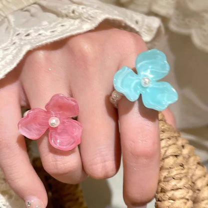 Imitation Pearl Acrylic Flower Rings Sweet Handmade Elastic Rope Romantic Jewelry Gift for Women Girl Fashion
