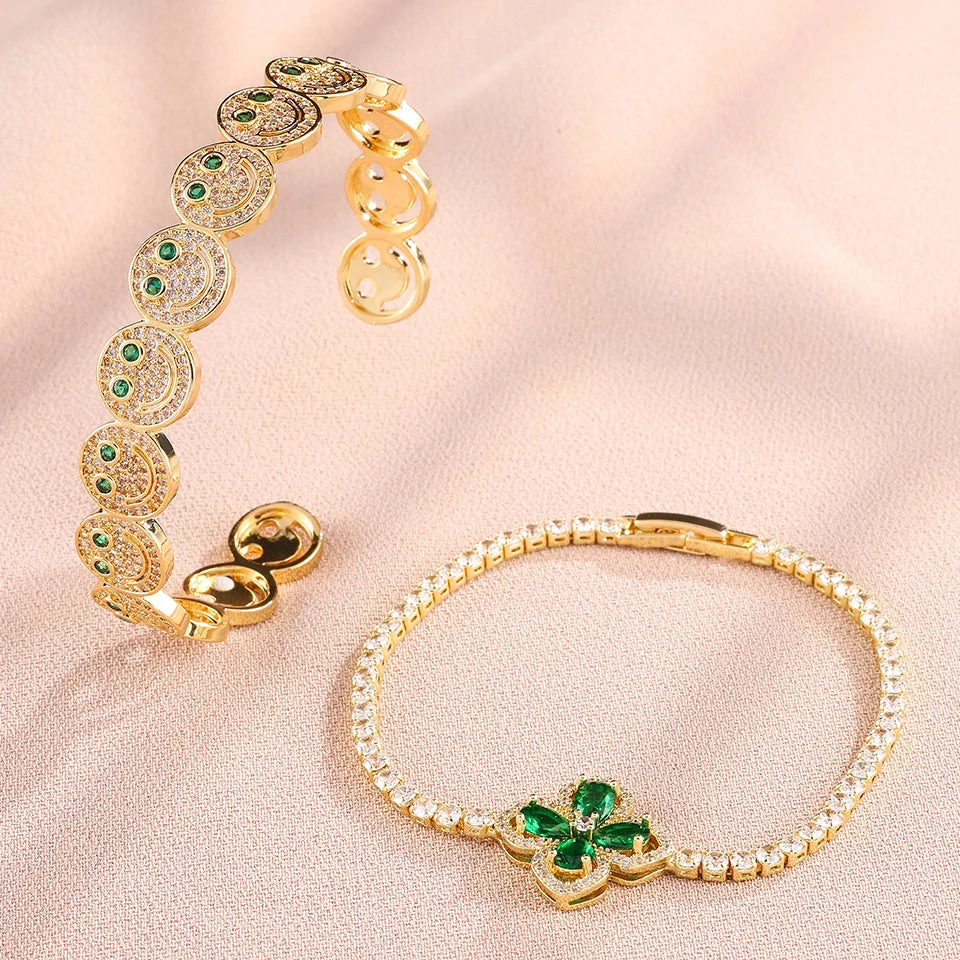 Exquisite Luxury Smiling Bracelet Suits For Fashionable Jewelry For Daily Travel, Activities, And Banquets